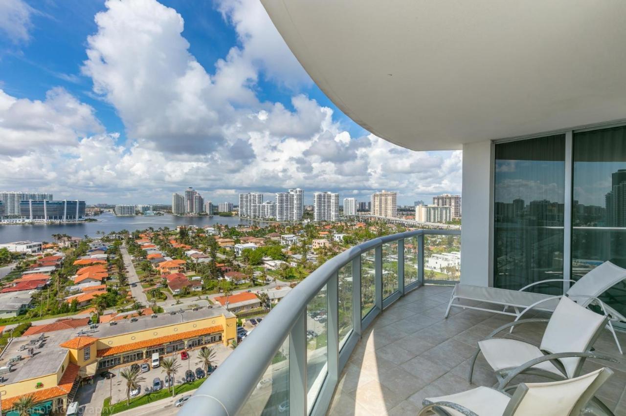 Ocean View 25Th Floor At Marenas Beach Resort By Ammosfl Miami Beach Exteriér fotografie